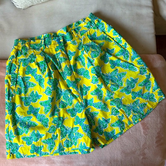 Lilly Pulitzer Pants - VINTAGE LILLY PULITZER BUTTERFLY PRINT SHORTS